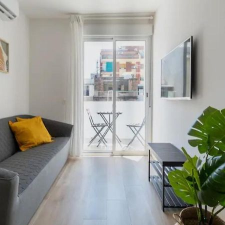 Apartment Close To The Beach Sant Adria de Besos Exterior foto