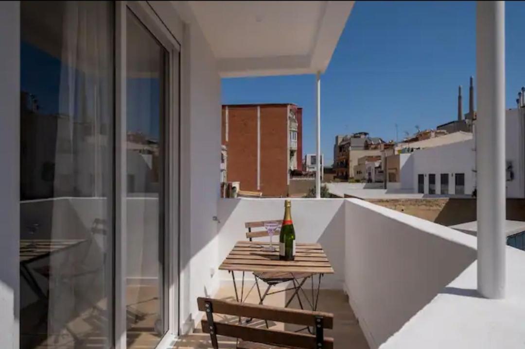 Apartment Close To The Beach Sant Adria de Besos Exterior foto
